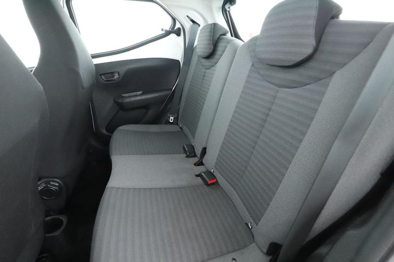 Toyota Aygo 1.0 Vvt-i X-Play 5p 72 ch