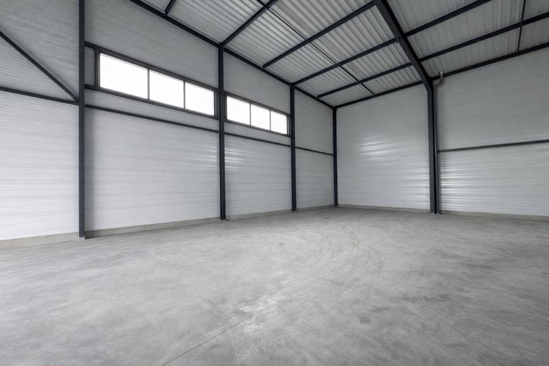 Entrepôt - 330 m²