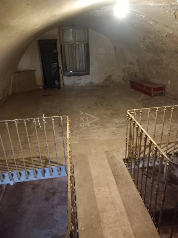 Maison - 220 m² - 3 pièces