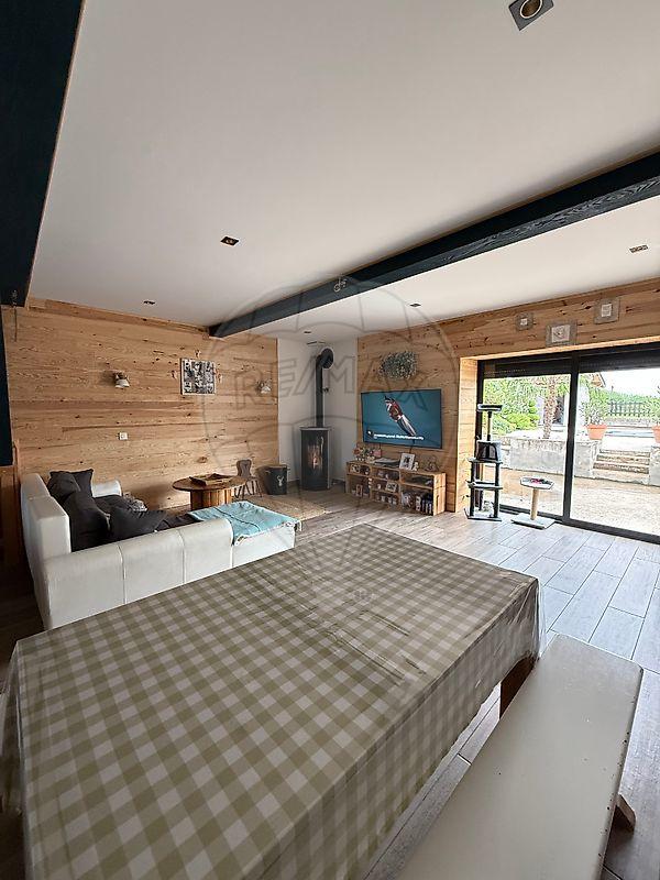 Maison - 124 m² - 4 pièces