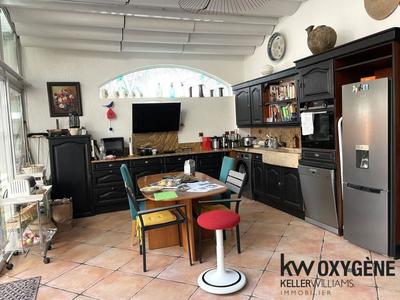 Appartement - 164 m² - 4 pièces