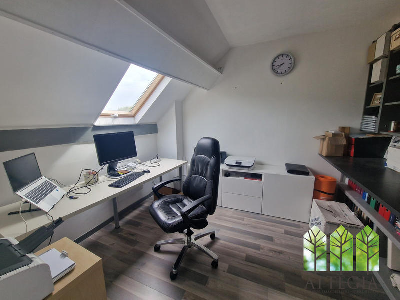 Maison - 245 m² - 6 pièces