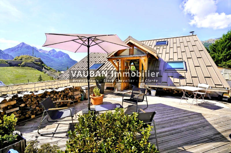 Appartement - 104 m² - 4 pièces