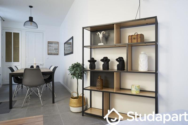 Chambre - 14 m² - 1 pièce