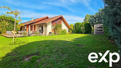 Maison - 219 m² - 7 pièces