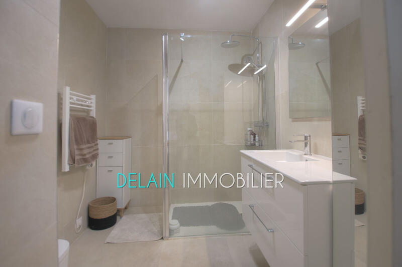 Appartement - 104 m² - 4 pièces