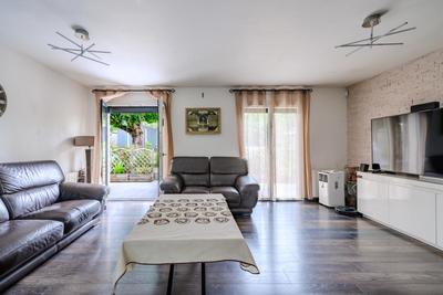 Maison - 143 m² - 7 pièces