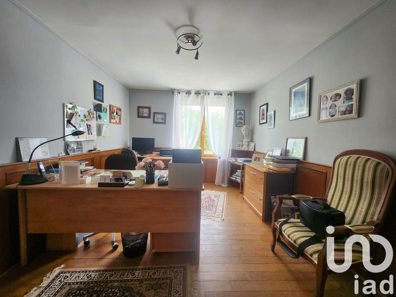 Maison - 243 m² - 8 pièces