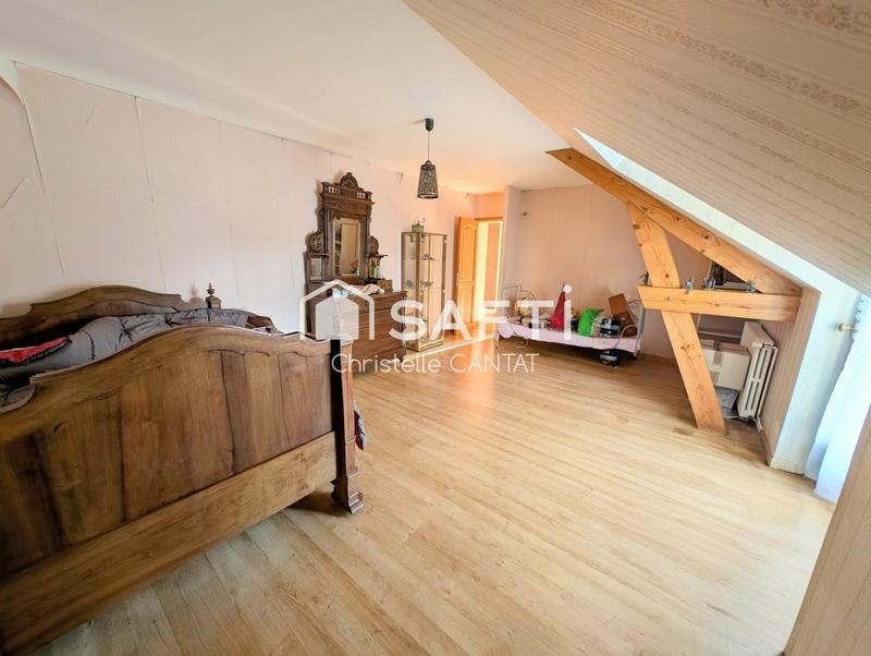 Maison - 283 m² - 9 pièces