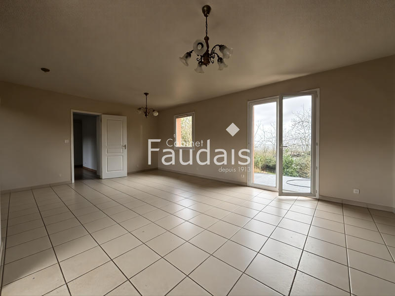 Maison - 93 m² - 4 pièces