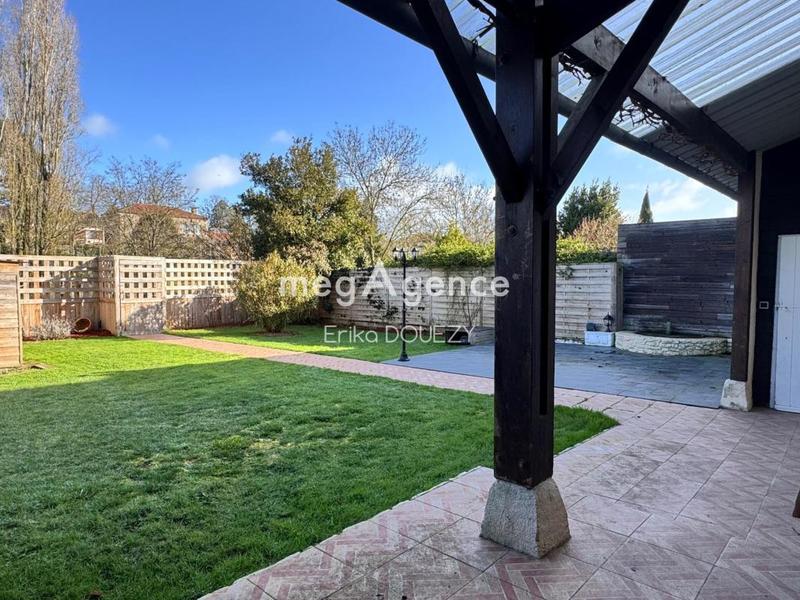 Maison - 92 m² - 4 pièces