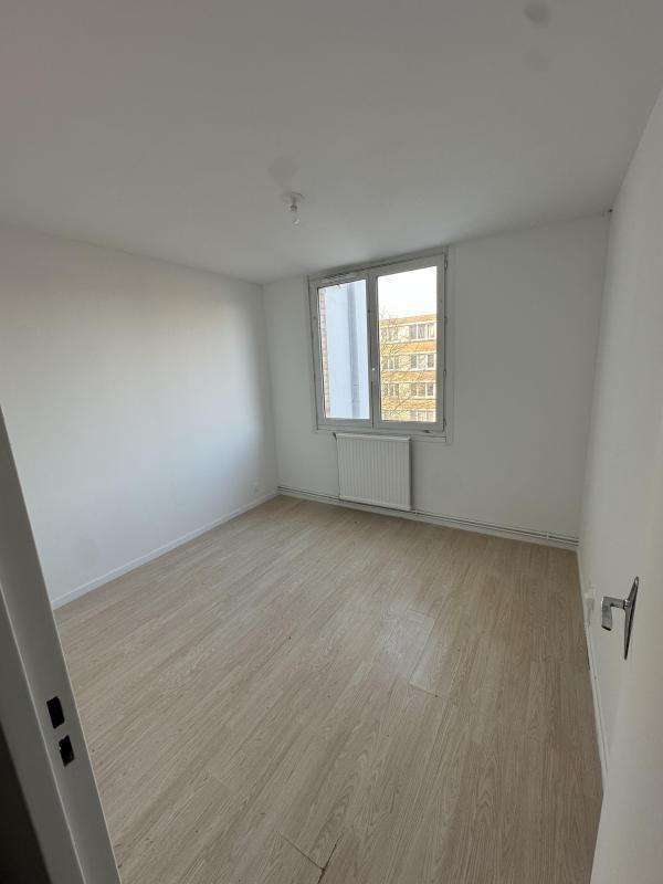 Appartement - 81 m² - 4 pièces