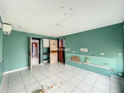 Local d'activité / Entrepôt - 169 m²