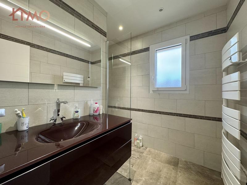 Maison - 168 m² - 7 pièces