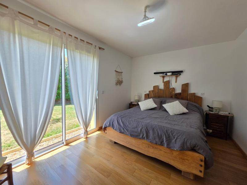 Maison - 215 m² - 9 pièces