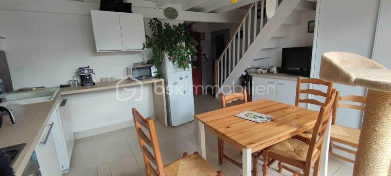 Maison - 205 m² - 7 pièces