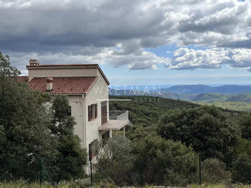 Villa - 260 m² - 7 pièces