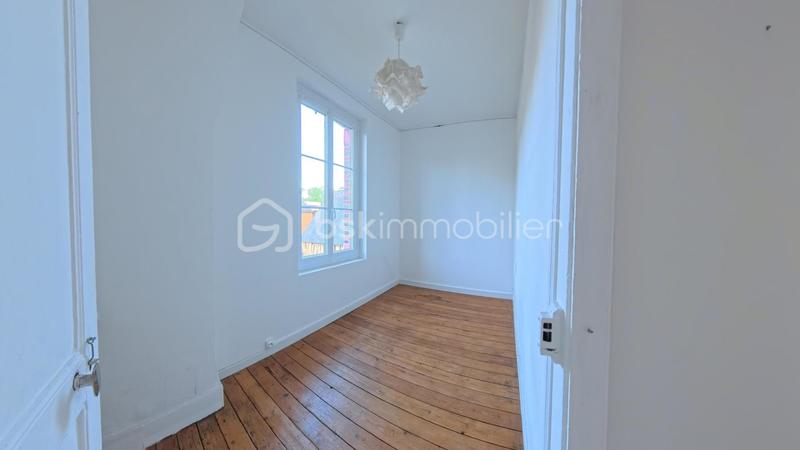 Maison - 95 m² - 6 pièces