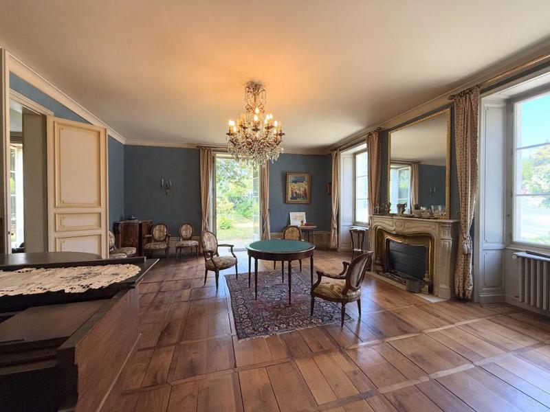 Maison de maîtres - 372 m² - 10 pièces