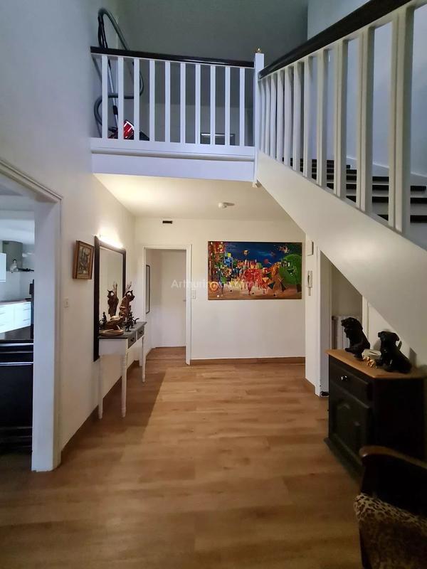 Maison - 159 m² - 8 pièces