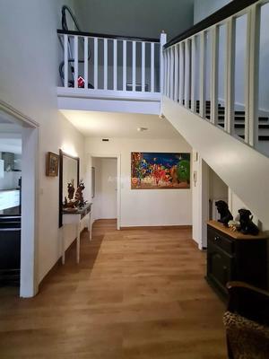 Maison - 159 m² - 8 pièces