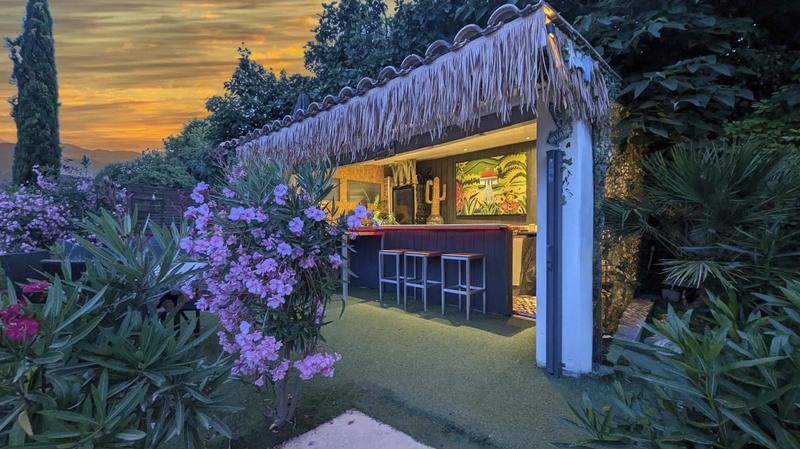 Maison - 181 m² - 9 pièces