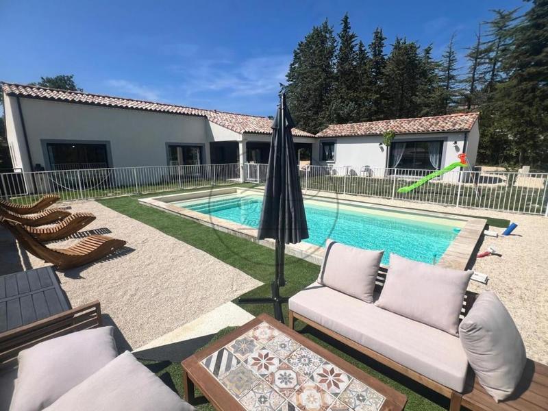 Maison - 159 m² - 7 pièces