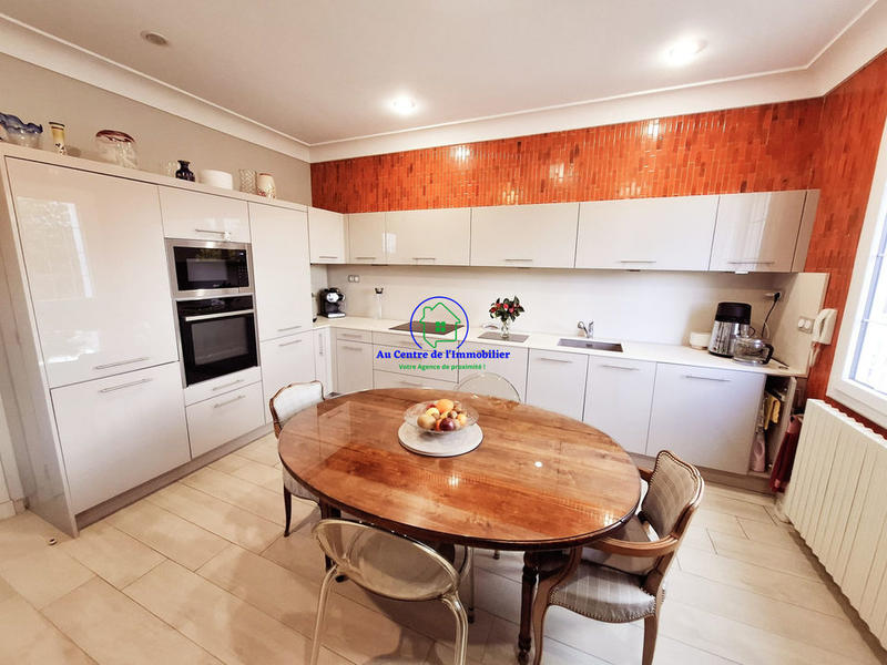 Appartement - 143 m² - 5 pièces