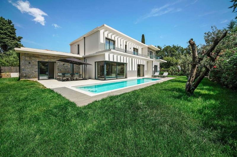 Villa - 400 m²