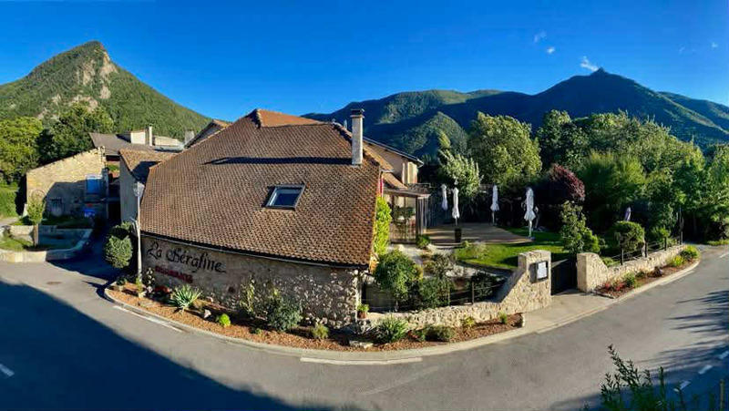 Immeuble - 239 m² - 7 pièces