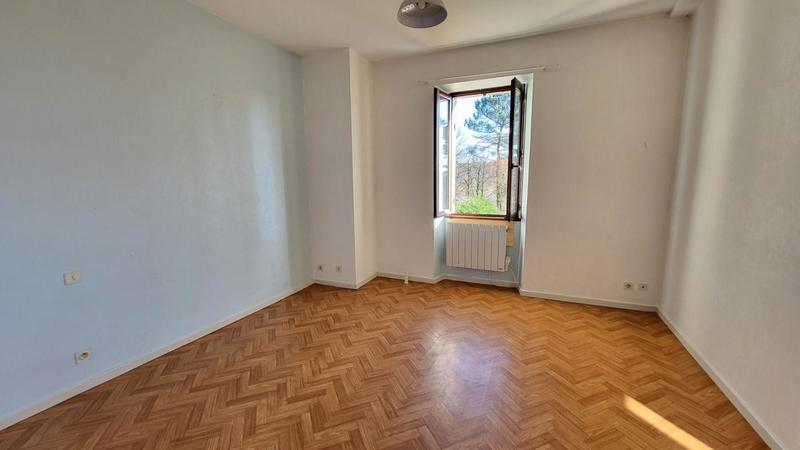 Maison - 168 m² - 6 pièces