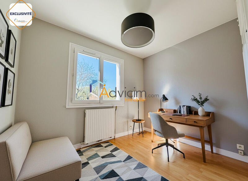 Maison - 174 m² - 7 pièces