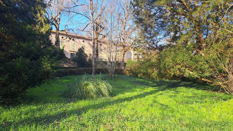 Propriété - 502 m² - 15 pièces