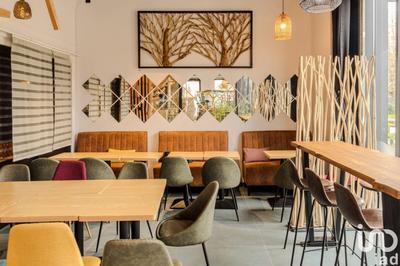 Local commercial - 196 m²