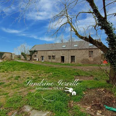 Maison - 170 m² - 1 pièce