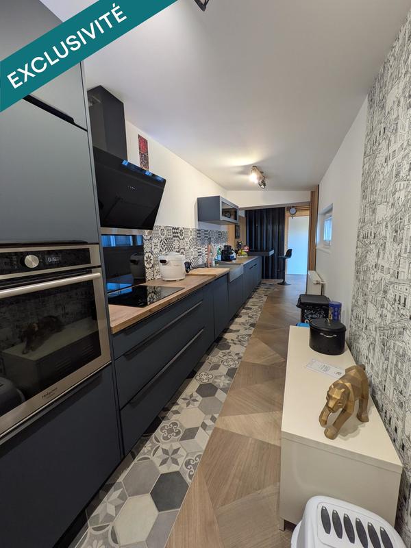 Maison - 137 m² - 6 pièces