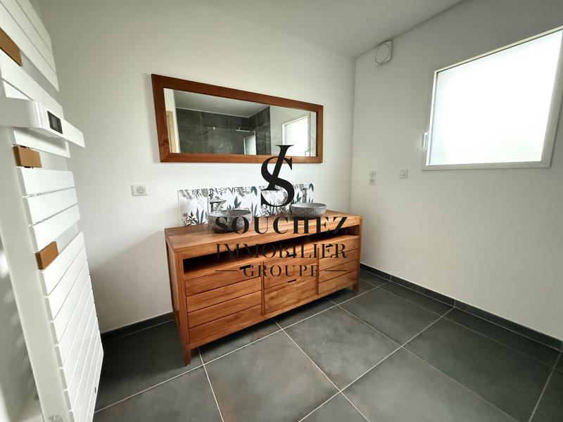 Maison - 185 m² - 7 pièces