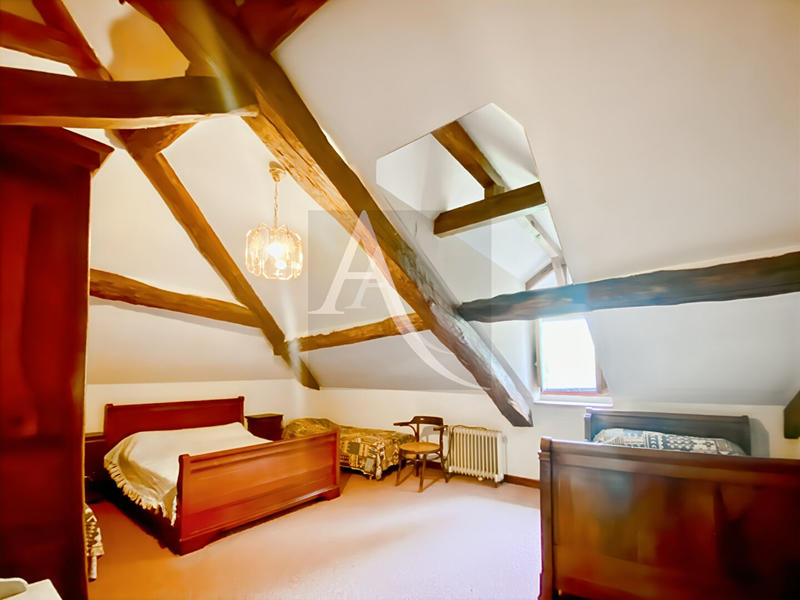 Maison - 171 m² - 7 pièces