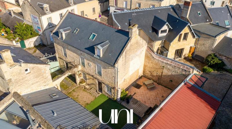 Propriété - 190 m² - 9 pièces