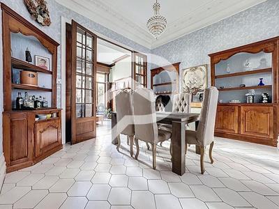 Maison bourgeoise - 216 m² - 7 pièces