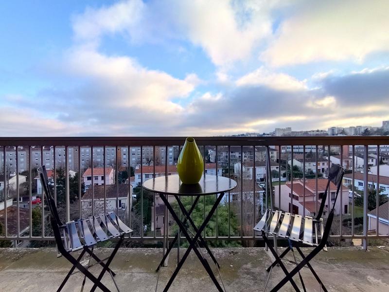 Appartement - 75 m² - 3 pièces