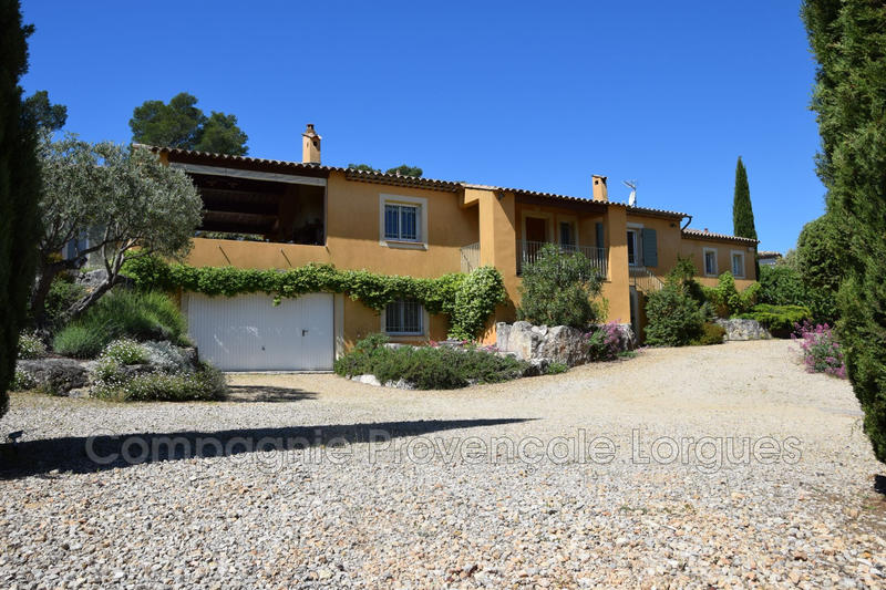 Propriété - 198 m² - 6 pièces