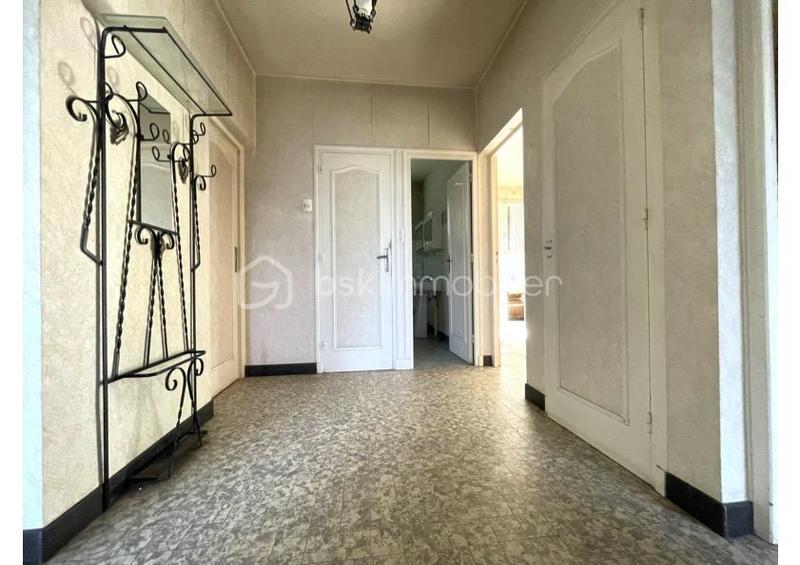 Maison traditionnelle - 120 m² - 5 pièces