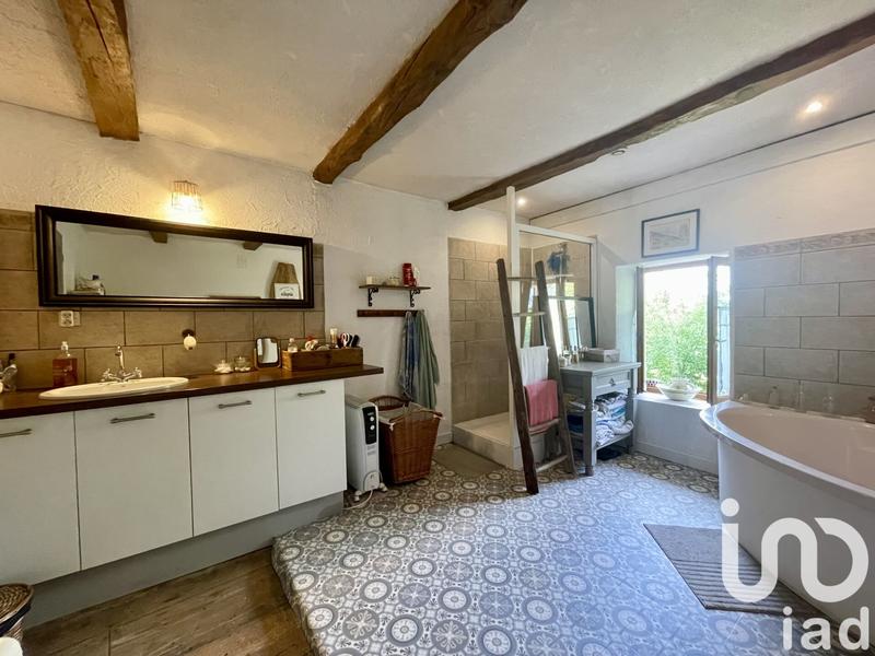 Maison - 200 m² - 6 pièces