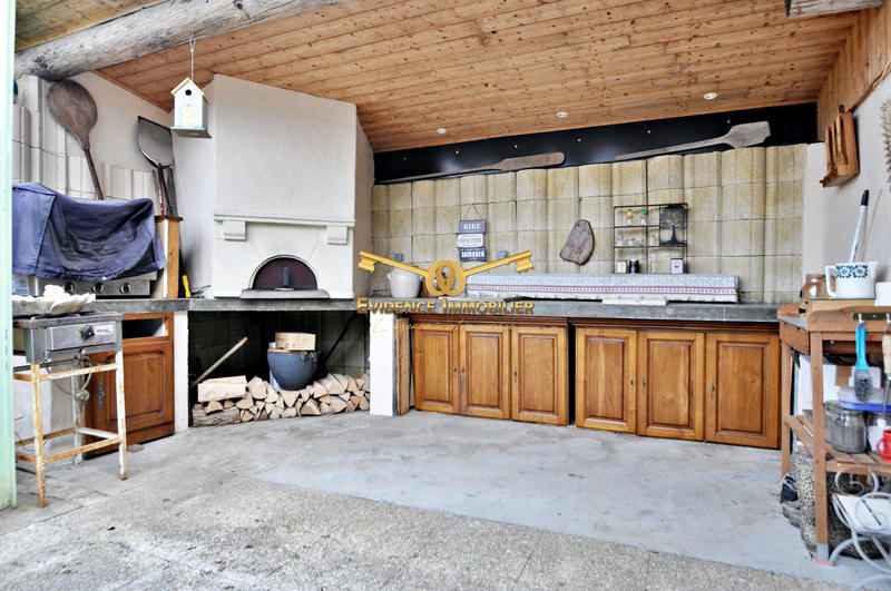 Maison - 143 m² - 7 pièces