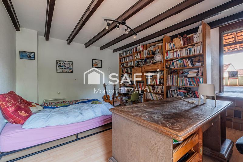 Maison - 202 m² - 7 pièces