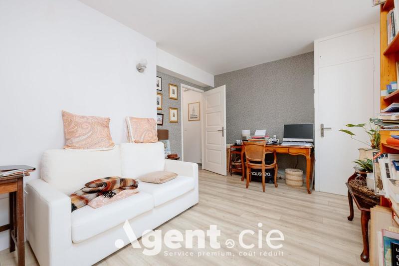 Appartement - 82 m² - 3 pièces