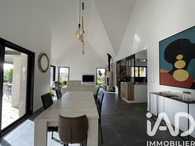 Maison - 135 m² - 5 pièces