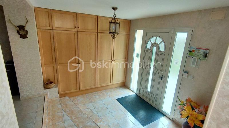 Maison - 310 m² - 7 pièces