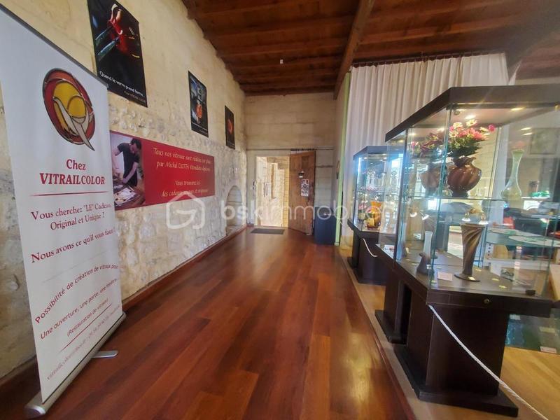 Local commercial - 140 m² - 3 pièces